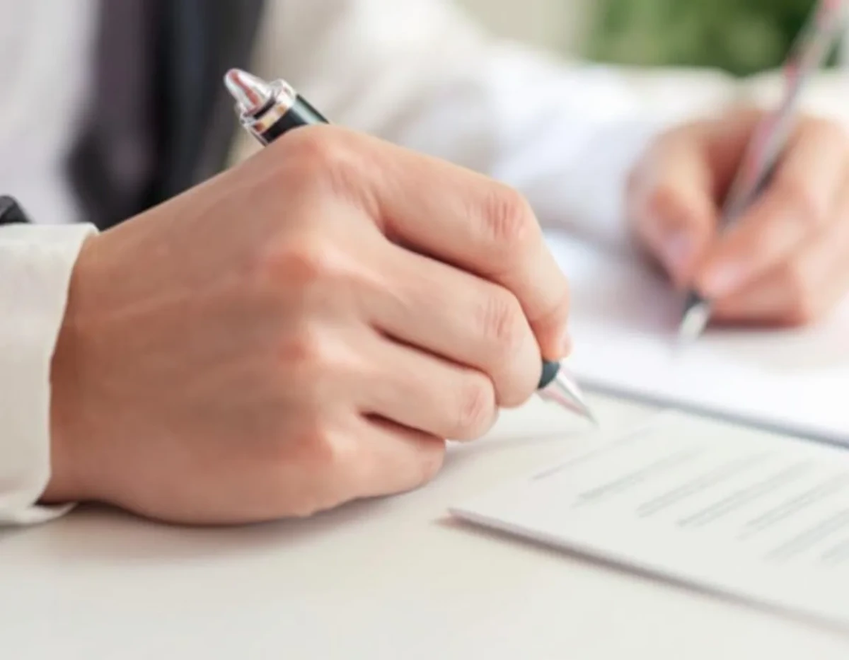 Planifier Votre Succession: Conseils Notariaux Essentiels
